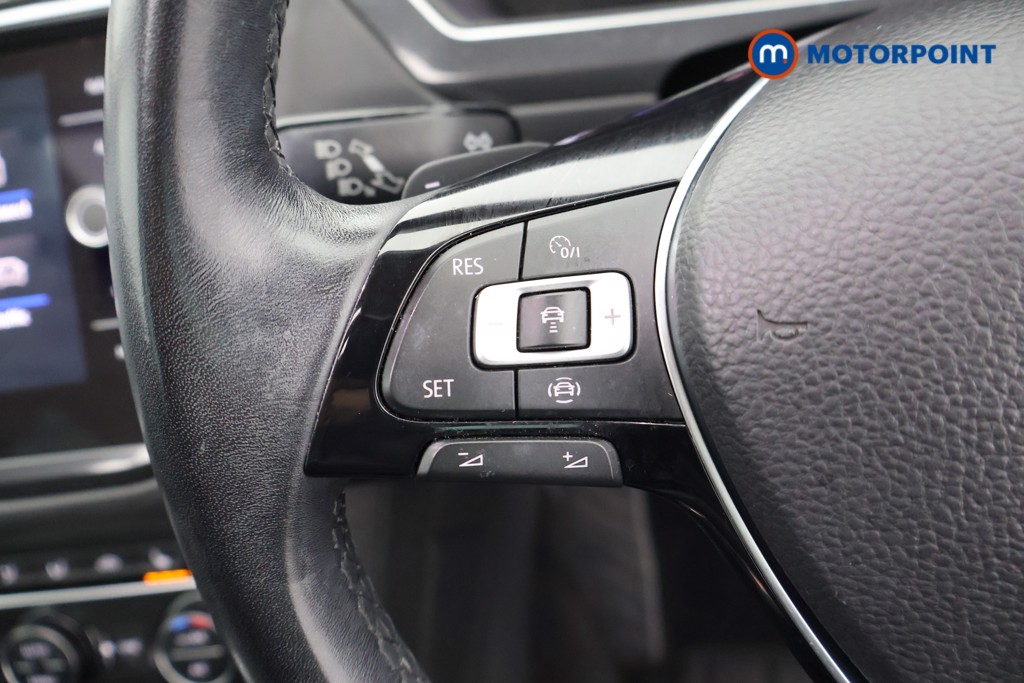 Volkswagen Tiguan SEL Automatic Petrol SUV - Stock Number (1594341) - 2nd supplementary image