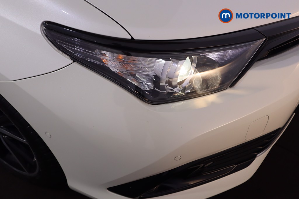 Toyota Auris Design Automatic Petrol-Electric Hybrid Hatchback - Stock Number (1594343) - 25th supplementary image