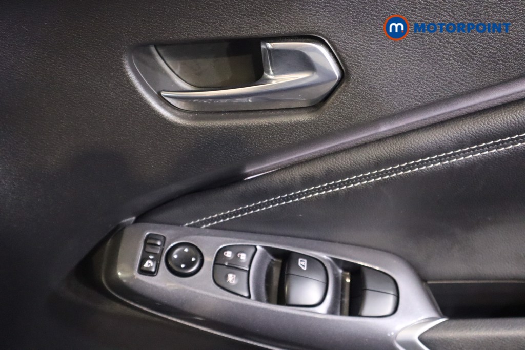 Nissan Juke Tekna Automatic Petrol-Electric Hybrid SUV - Stock Number (1594669) - 11th supplementary image