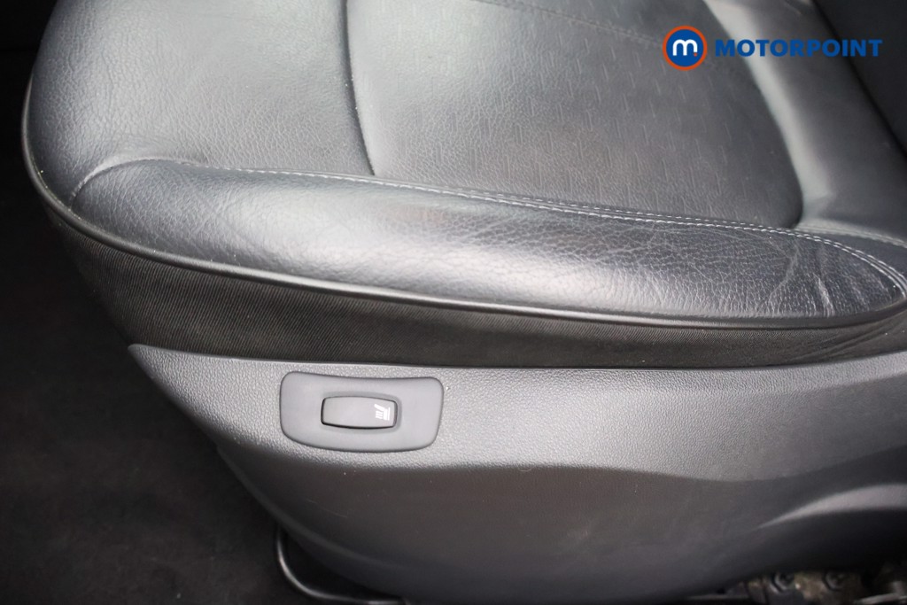 Renault Captur Gt Line Manual Diesel SUV - Stock Number (1576846) - 19th supplementary image