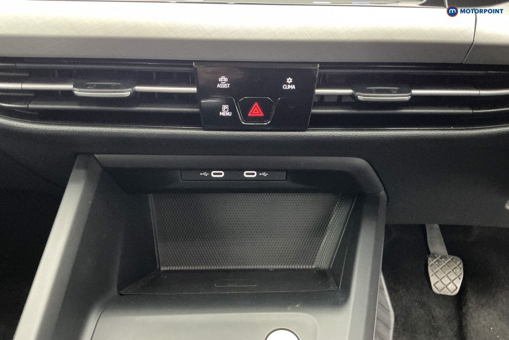 Volkswagen Golf Life Manual Petrol Hatchback - Stock Number (1577216) - 15th supplementary image