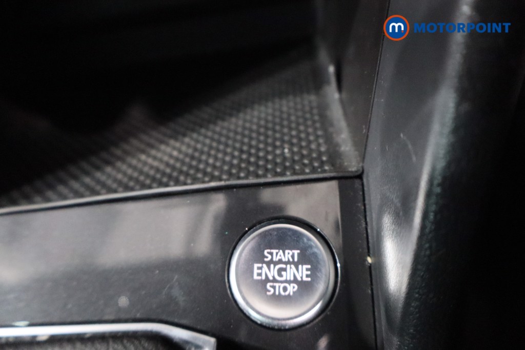 Volkswagen Tiguan R-Line Automatic Petrol SUV - Stock Number (1578295) - 13th supplementary image