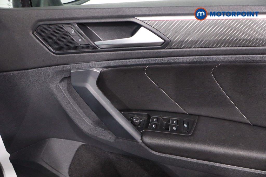 Volkswagen Tiguan R-Line Automatic Petrol SUV - Stock Number (1578295) - 20th supplementary image
