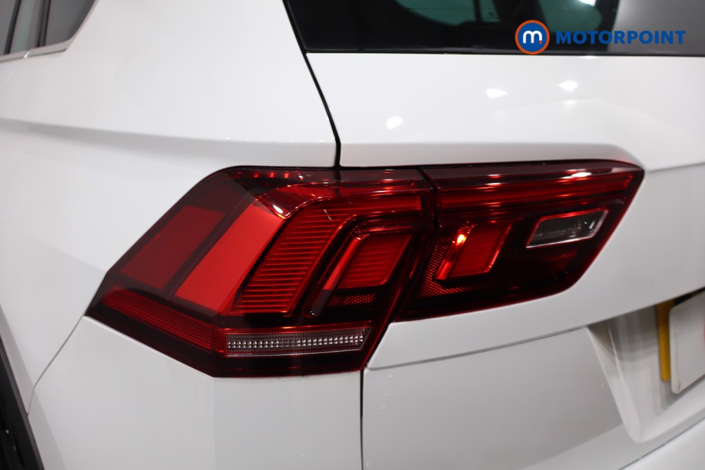 Volkswagen Tiguan R-Line Automatic Petrol SUV - Stock Number (1578295) - 34th supplementary image