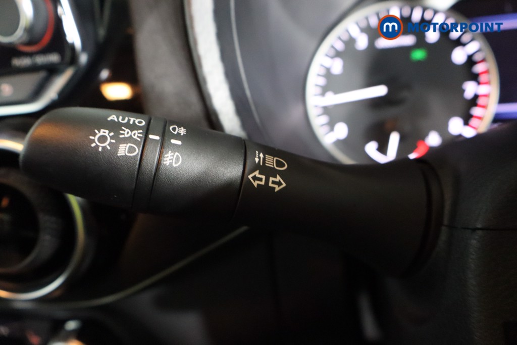 Nissan Juke Tekna-Plus Automatic Petrol SUV - Stock Number (1584304) - 15th supplementary image