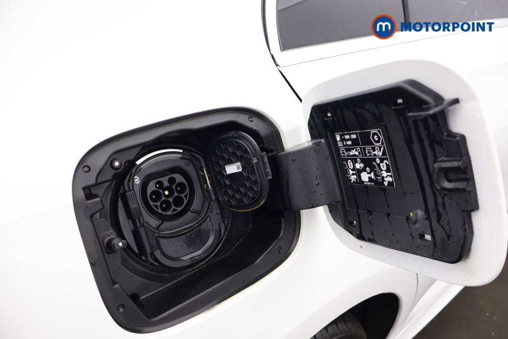 Mercedes-Benz A Class Amg Line Automatic Petrol Plug-In Hybrid Hatchback - Stock Number (1584465) - 32nd supplementary image