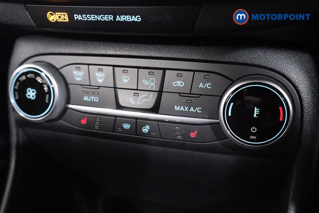 Ford Fiesta St-Line Vignale Manual Petrol Hatchback - Stock Number (1585874) - 6th supplementary image