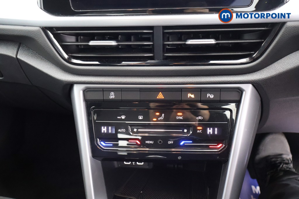 Volkswagen T-Roc Life Manual Petrol SUV - Stock Number (1586776) - 12th supplementary image