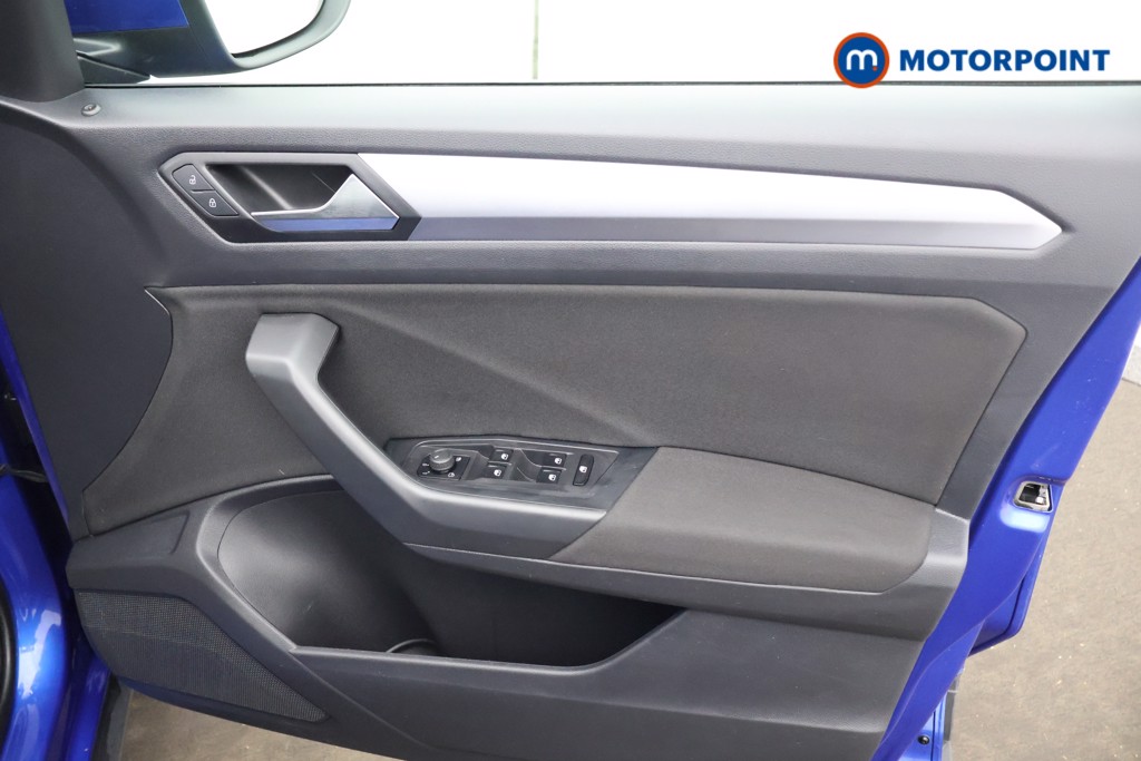 Volkswagen T-Roc Life Manual Petrol SUV - Stock Number (1586776) - 16th supplementary image