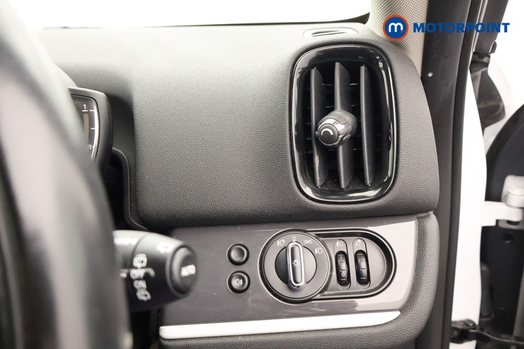 Mini Countryman Cooper S E Classic Automatic Petrol Plug-In Hybrid SUV - Stock Number (1587040) - 7th supplementary image