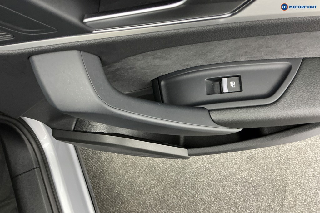 Audi Q5 S Line Automatic Diesel SUV - Stock Number (1587074) - 22nd supplementary image