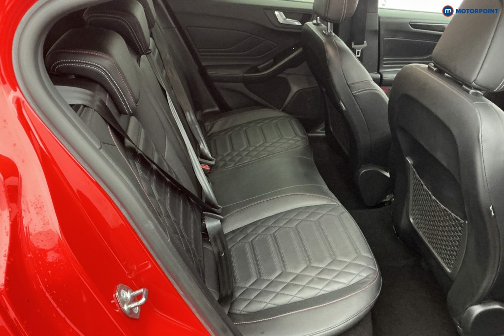 Ford Focus St-Line Vignale Automatic Diesel Hatchback - Stock Number (1587690) - 4th supplementary image
