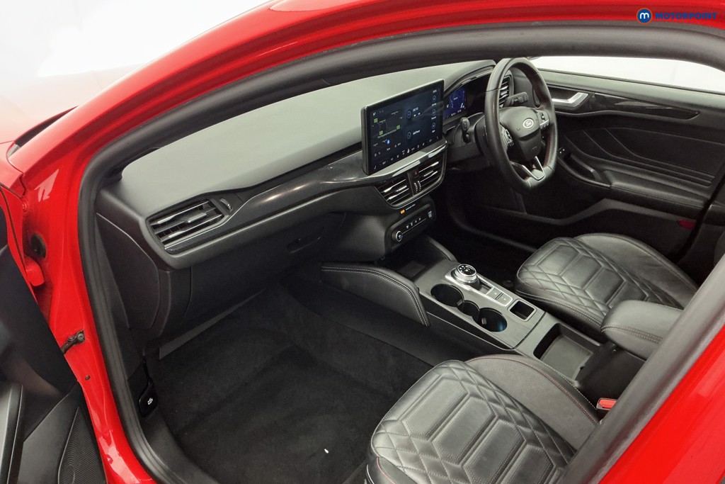 Ford Focus St-Line Vignale Automatic Diesel Hatchback - Stock Number (1587690) - 8th supplementary image