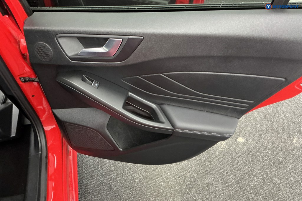 Ford Focus St-Line Vignale Automatic Diesel Hatchback - Stock Number (1587690) - 21st supplementary image
