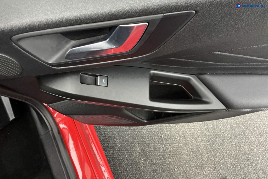 Ford Focus St-Line Vignale Automatic Diesel Hatchback - Stock Number (1587690) - 22nd supplementary image