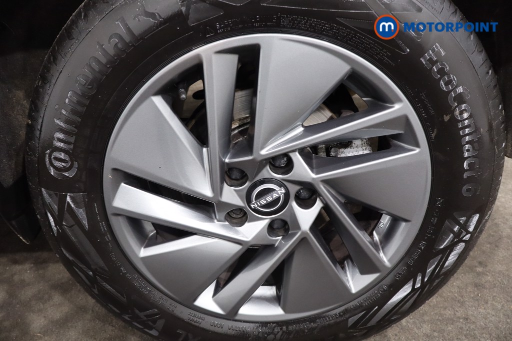 Nissan Qashqai Acenta Premium Manual Petrol SUV - Stock Number (1588378) - 12th supplementary image