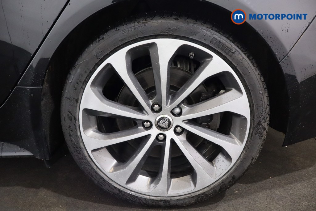 Jaguar XE R-Dynamic Se Black Automatic Diesel Saloon - Stock Number (1588617) - 30th supplementary image