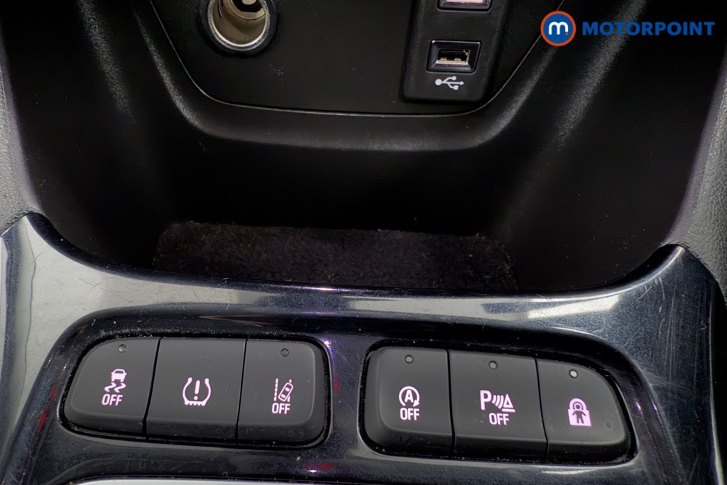 Vauxhall Crossland Ultimate Manual Petrol SUV - Stock Number (1588973) - 13th supplementary image