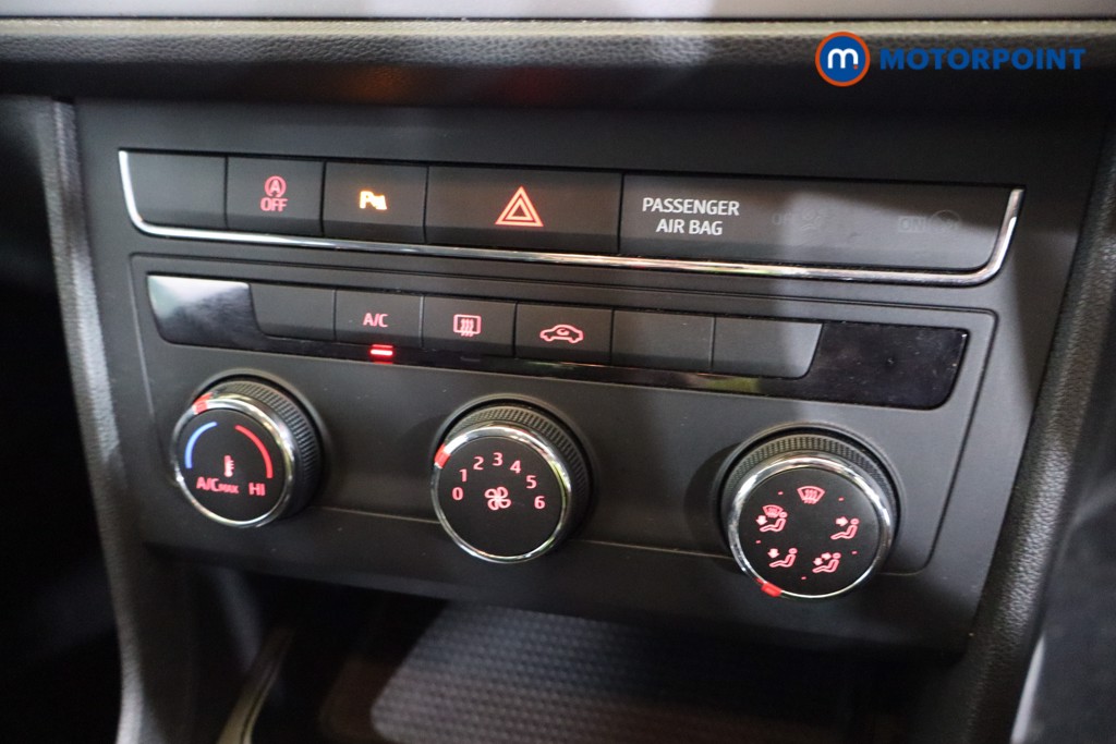 Seat Leon Se Dynamic Manual Petrol Hatchback - Stock Number (1589209) - 11th supplementary image