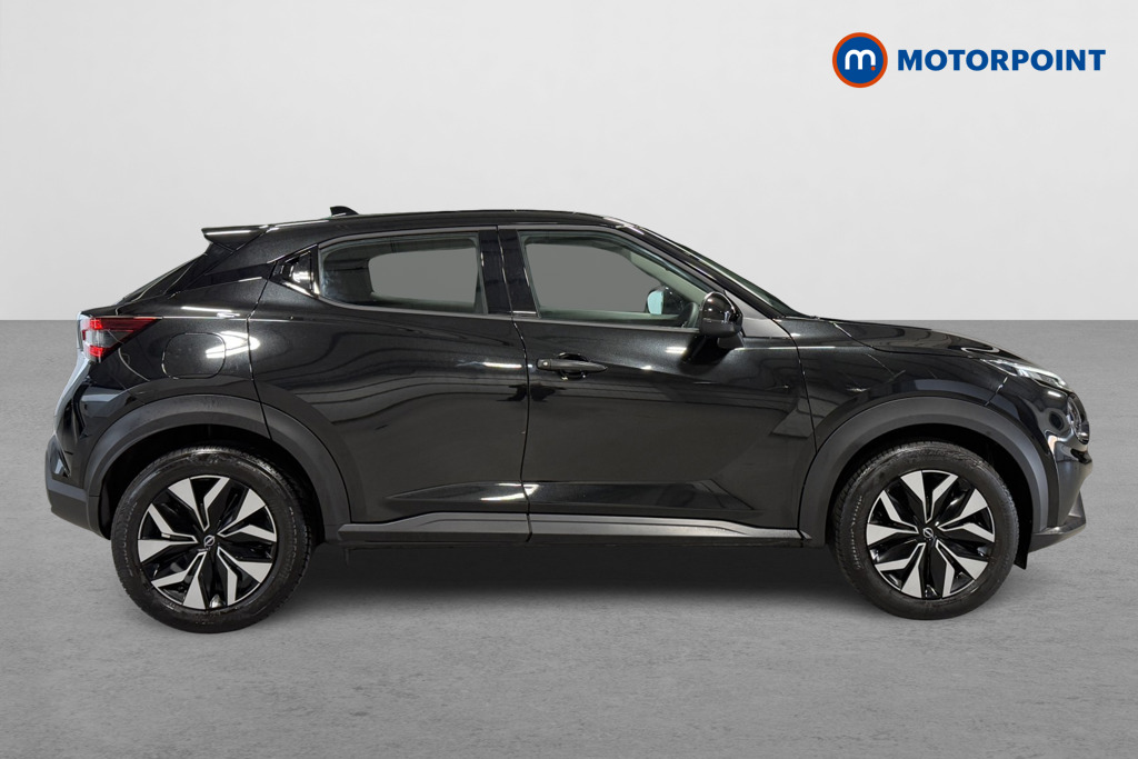 Nissan Juke Acenta Premium Manual Petrol SUV - Stock Number (1589346) - Drivers side