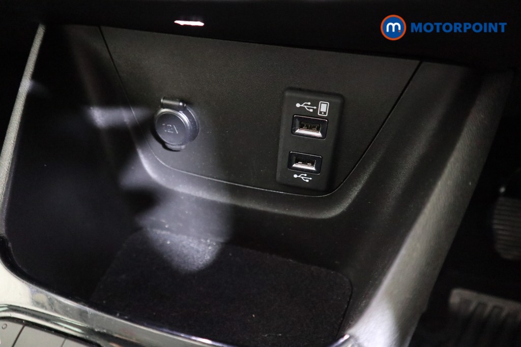 Vauxhall Crossland Ultimate Manual Diesel SUV - Stock Number (1590013) - 9th supplementary image