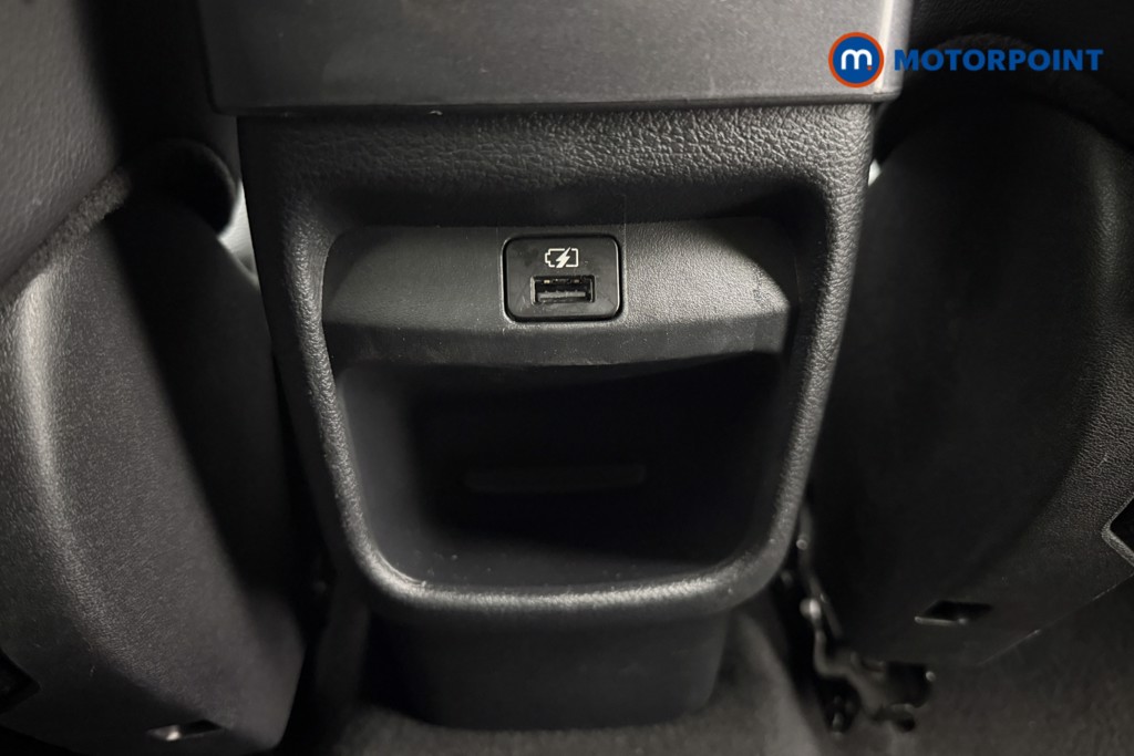 Nissan Juke N-Connecta Automatic Petrol SUV - Stock Number (1590215) - 14th supplementary image