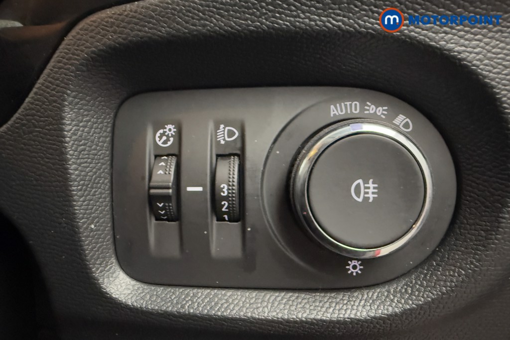 Vauxhall Corsa Design Automatic Petrol Hatchback - Stock Number (1590284) - 14th supplementary image