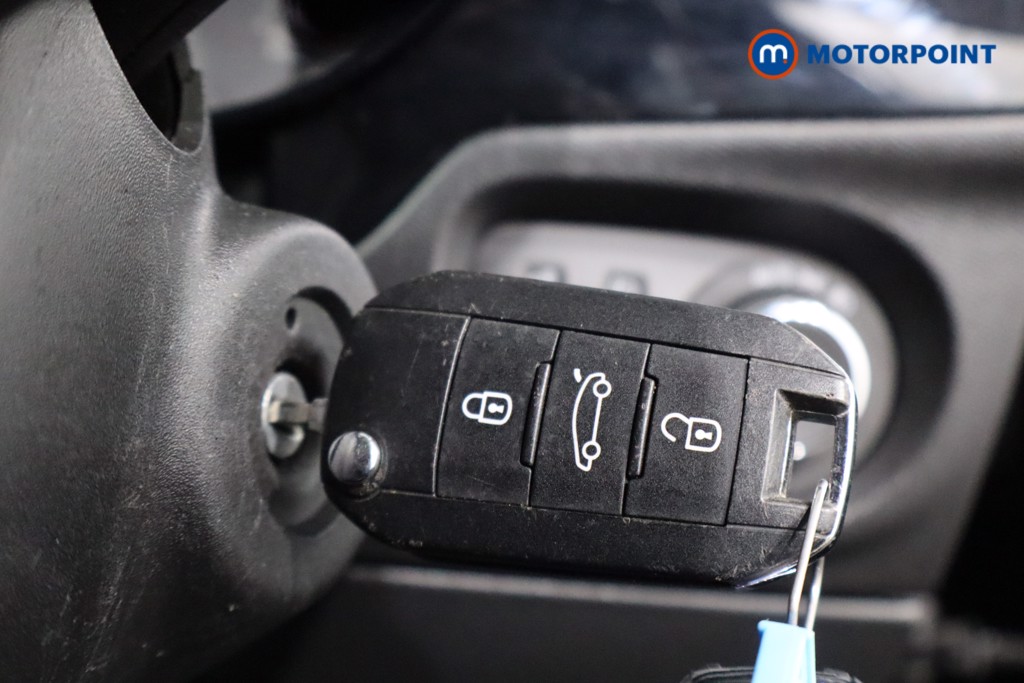 Vauxhall Corsa Design Automatic Petrol Hatchback - Stock Number (1590302) - 13th supplementary image