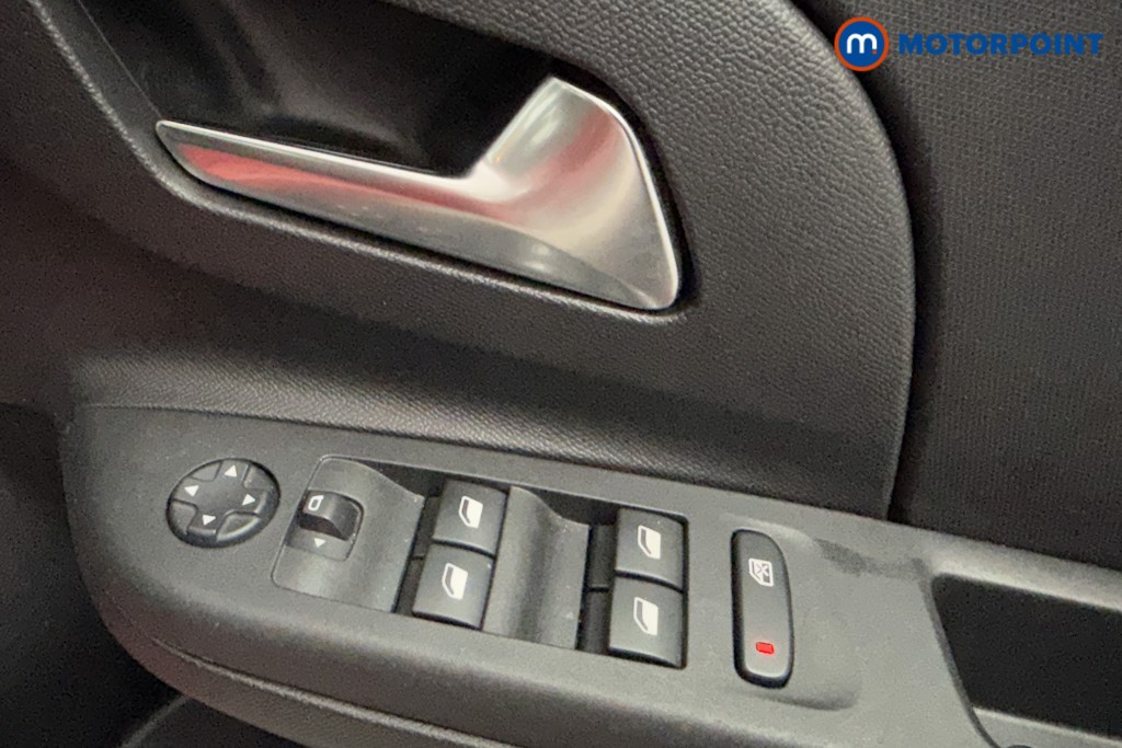 Vauxhall Corsa Design Automatic Petrol Hatchback - Stock Number (1590309) - 17th supplementary image