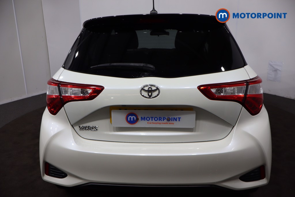 Toyota Yaris Bi-Tone Manual Petrol Hatchback - Stock Number (1590660) - 34th supplementary image