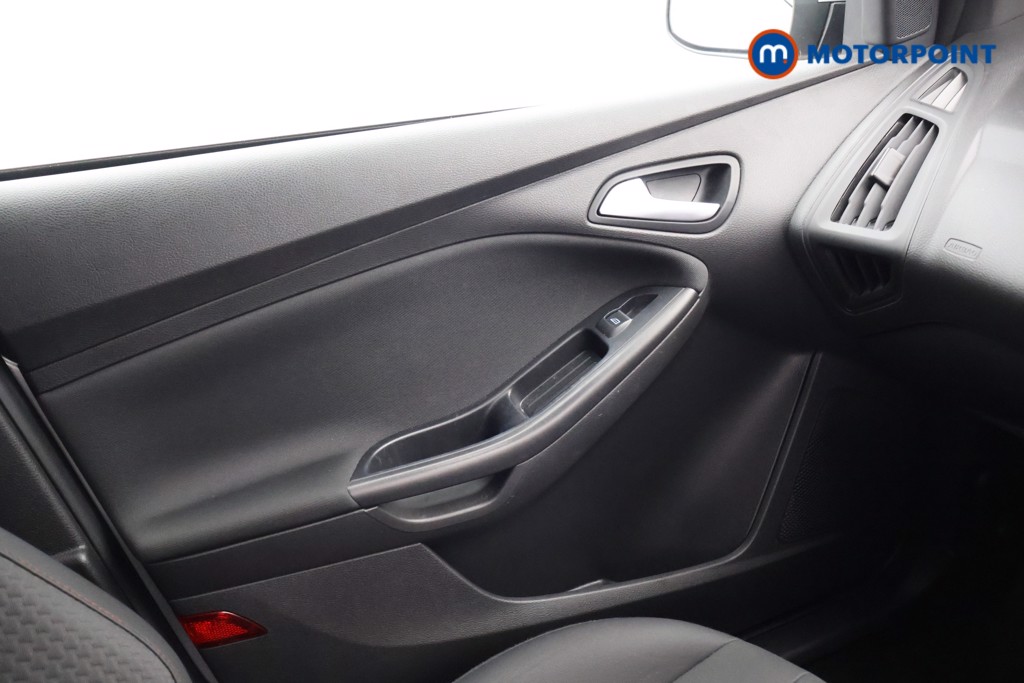 Ford Focus St-Line X Automatic Petrol Estate - Stock Number (1591212) - 11th supplementary image