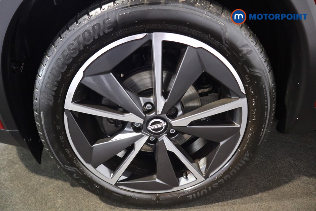 Nissan Qashqai Tekna Manual Petrol SUV - Stock Number (1591289) - 23rd supplementary image