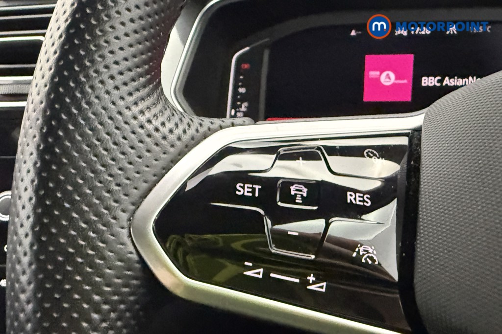 Volkswagen Tiguan R-Line Automatic Diesel SUV - Stock Number (1591493) - 16th supplementary image