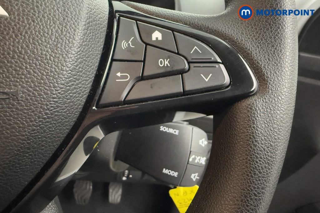 Dacia Sandero Essential Manual Petrol Hatchback - Stock Number (1591641) - 5th supplementary image