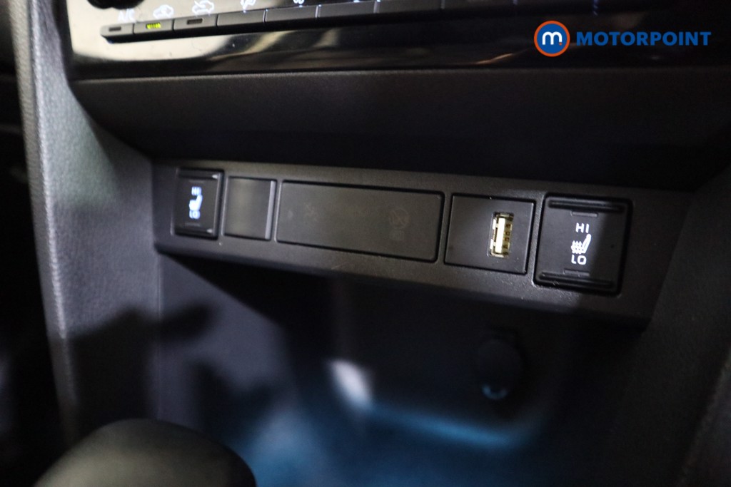 Toyota Yaris Cross Excel Automatic Petrol-Electric Hybrid Estate - Stock Number (1591868) - 9th supplementary image