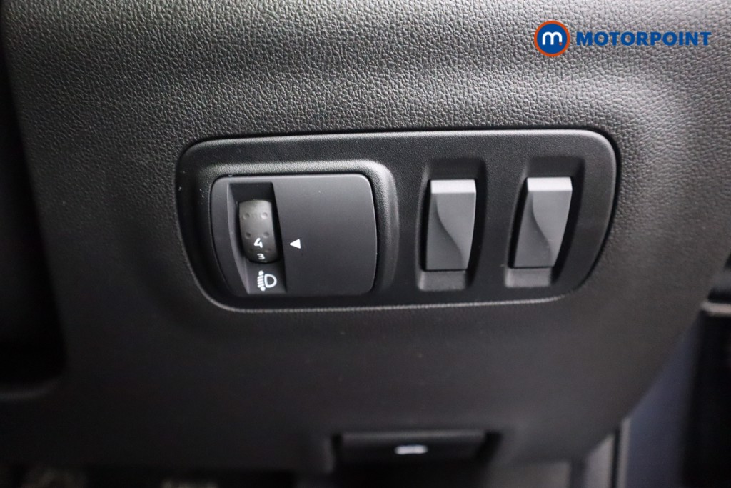 Renault Kadjar Dynamique S Nav Manual Petrol SUV - Stock Number (1592139) - 9th supplementary image