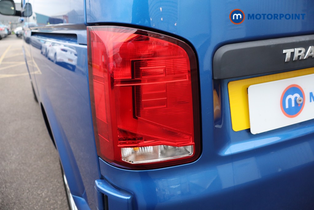 Volkswagen Transporter Highline Automatic Diesel Panel Van - Stock Number (1592314) - 39th supplementary image