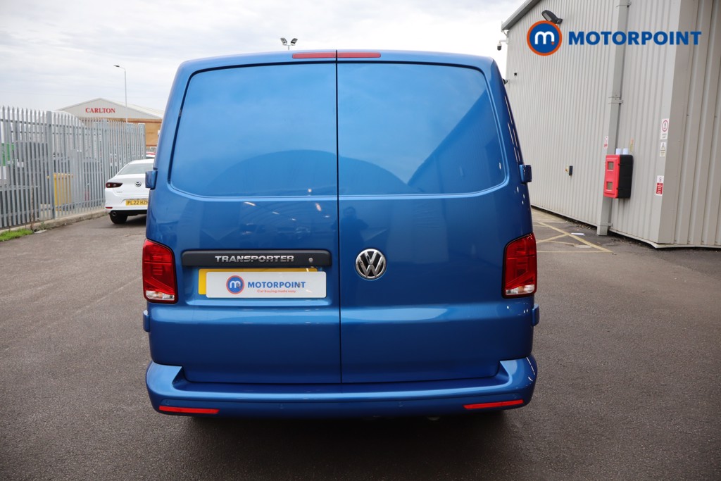 Volkswagen Transporter Highline Automatic Diesel Panel Van - Stock Number (1592314) - 1st supplementary image