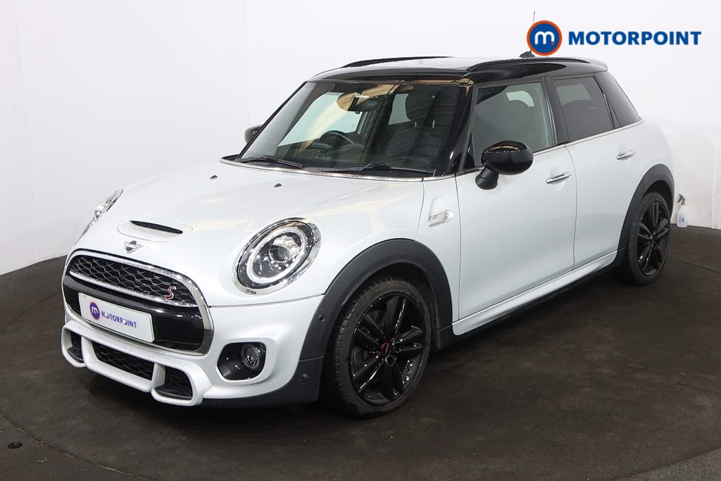 Mini Hatchback Cooper S Sport Automatic Petrol Hatchback - Stock Number (1592381) - Passenger side front corner