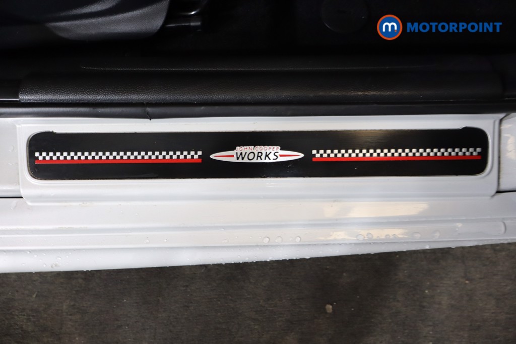 Mini Hatchback Cooper S Sport Automatic Petrol Hatchback - Stock Number (1592381) - 20th supplementary image