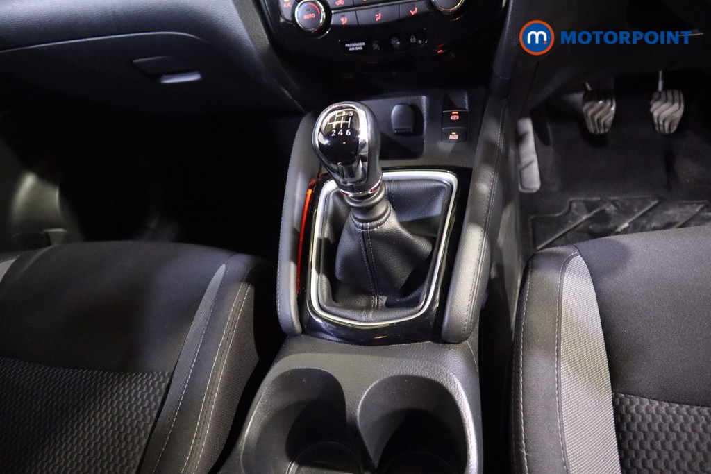 Nissan Qashqai Acenta Premium Manual Diesel SUV - Stock Number (1593034) - 6th supplementary image