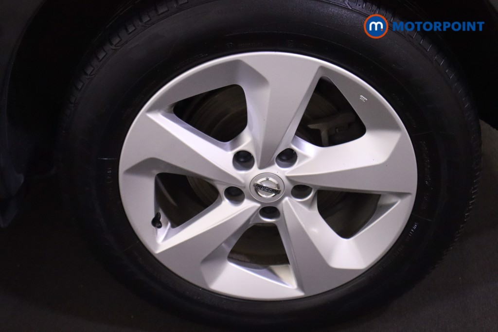 Nissan Qashqai Acenta Premium Manual Diesel SUV - Stock Number (1593034) - 22nd supplementary image