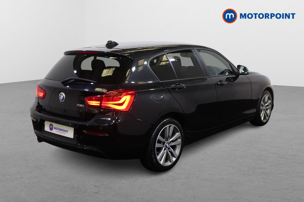 BMW 1 Series Sport Manual Petrol Hatchback - Stock Number (1593189) - Drivers side rear corner