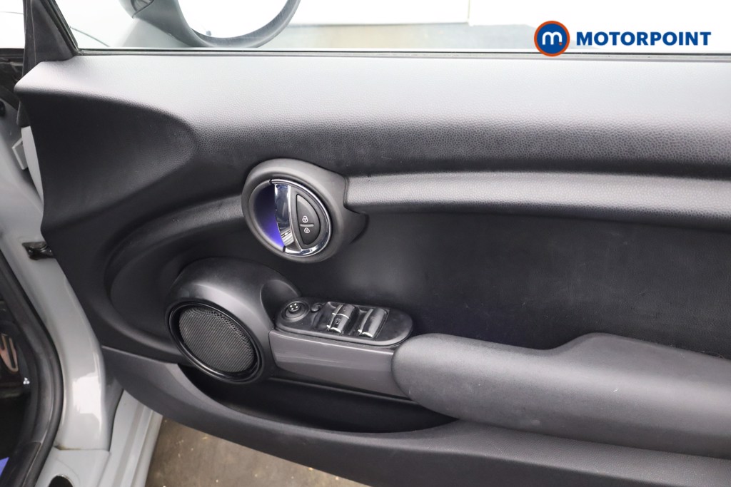 Mini Convertible Cooper Sport Manual Petrol Convertible - Stock Number (1593328) - 12th supplementary image