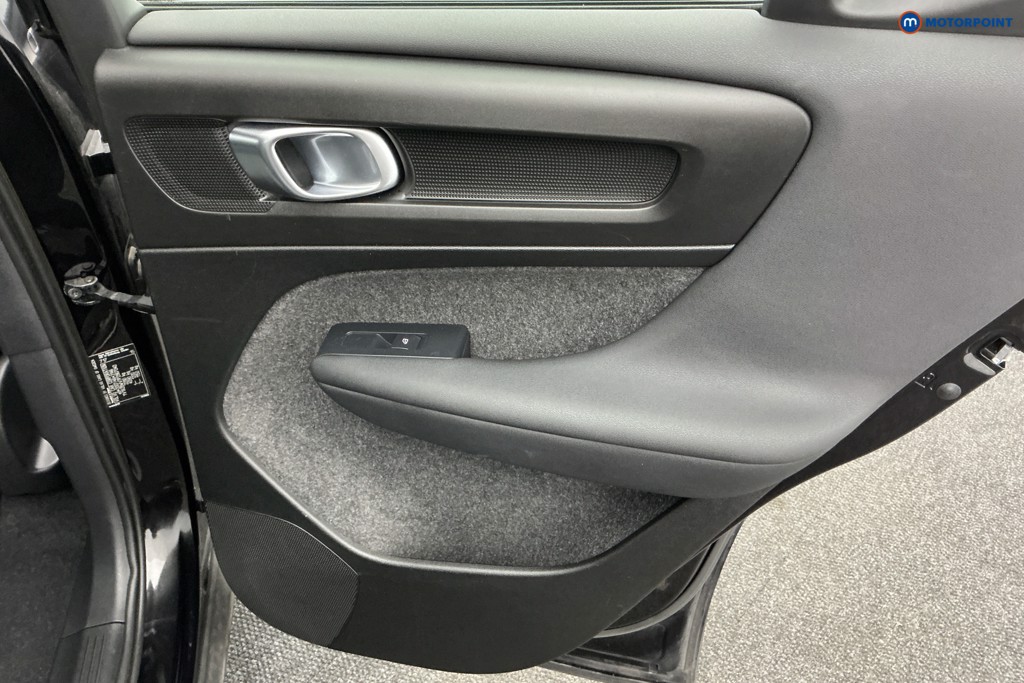 Volvo Xc40 Plus Automatic Petrol Plug-In Hybrid SUV - Stock Number (1593447) - 22nd supplementary image