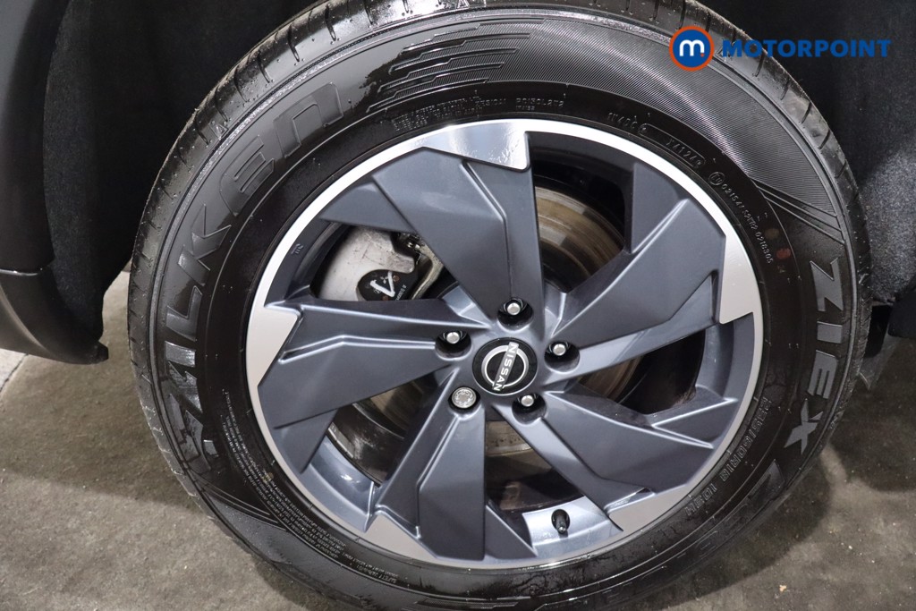 Nissan X-Trail Acenta Premium Automatic Petrol-Electric Hybrid SUV - Stock Number (1593485) - 9th supplementary image