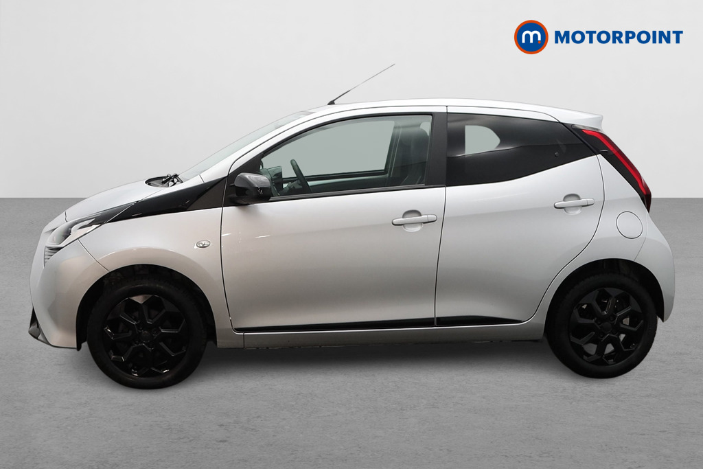 Toyota Aygo X-Trend Manual Petrol Hatchback - Stock Number (1593505) - Passenger side