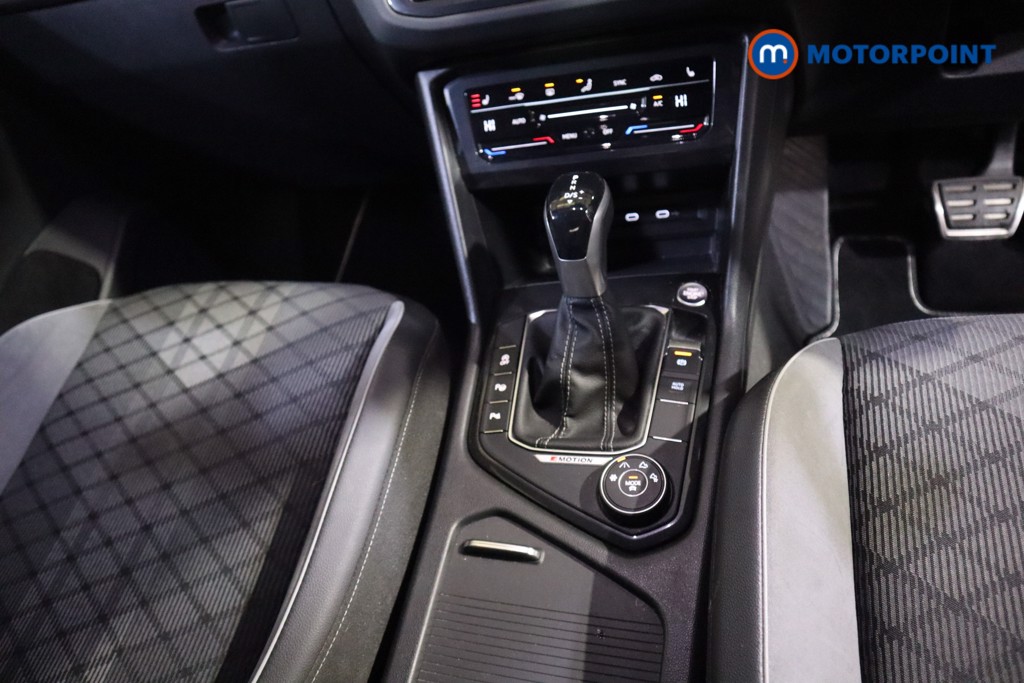 Volkswagen Tiguan R-Line Automatic Diesel SUV - Stock Number (1593537) - 6th supplementary image