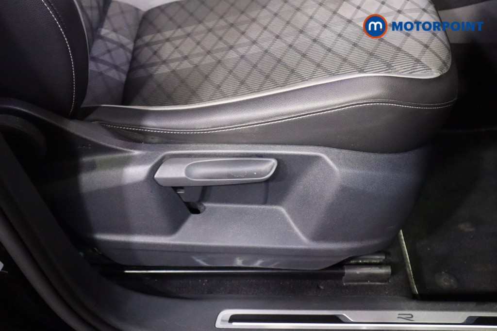Volkswagen Tiguan R-Line Automatic Diesel SUV - Stock Number (1593537) - 16th supplementary image