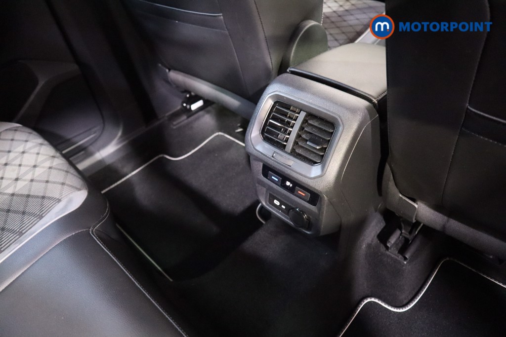 Volkswagen Tiguan R-Line Automatic Diesel SUV - Stock Number (1593537) - 19th supplementary image